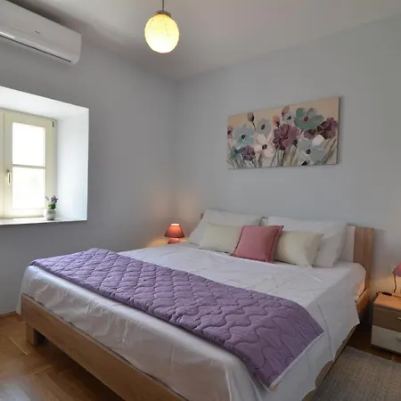 בית נופש Stone House