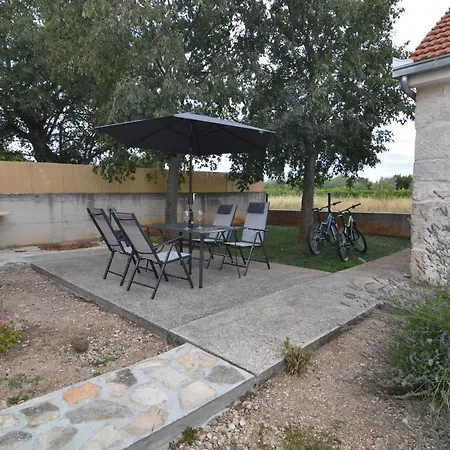 בית נופש Stone House Kaocine