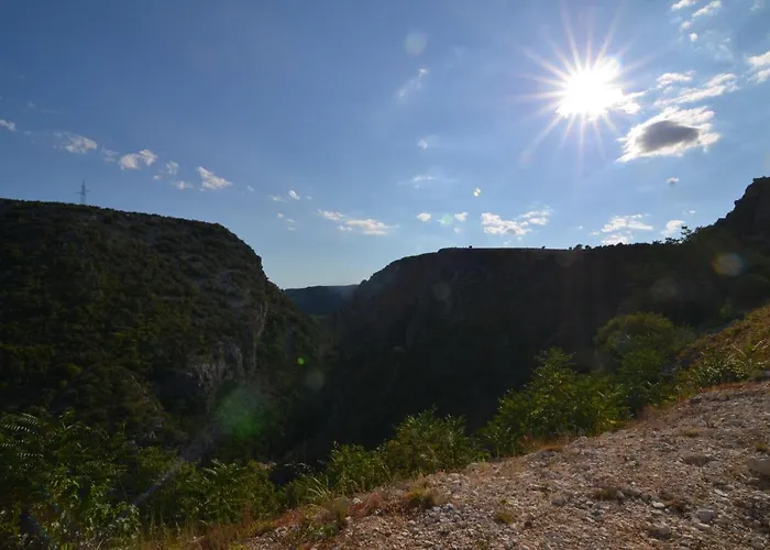 Stone House בית נופש Kaocine