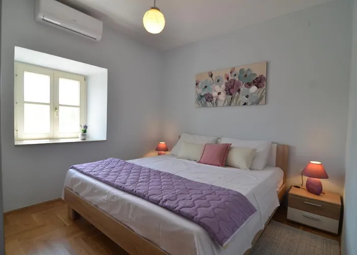 בית נופש Stone House