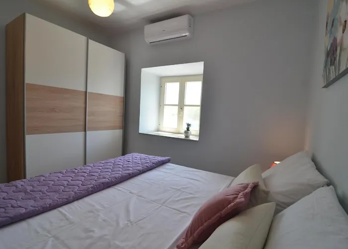 Stone House בית נופש